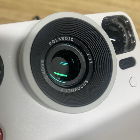 Polaroid Now I-Type Film Instant Camera With Black Polaroid Bag TESTED - Picture 4 of 10